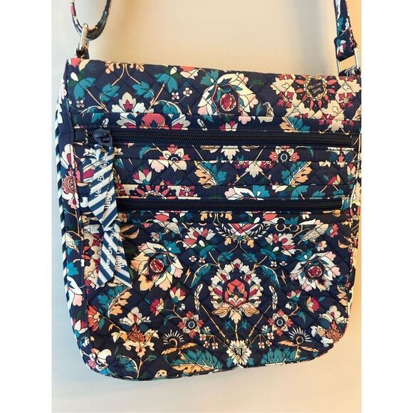 NWOT VERA BRADLEY TRIPLE ZIP HIPSTER HOME TO HOGWARTS HARRY POTTER CROSSBODY BAG - Picture 1 of 11